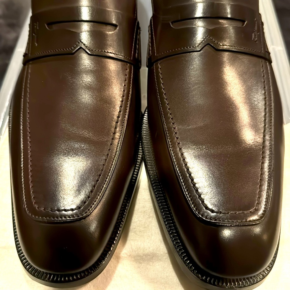 Brand new size 12D brown leather Rocco Loafer Mint condition never worn